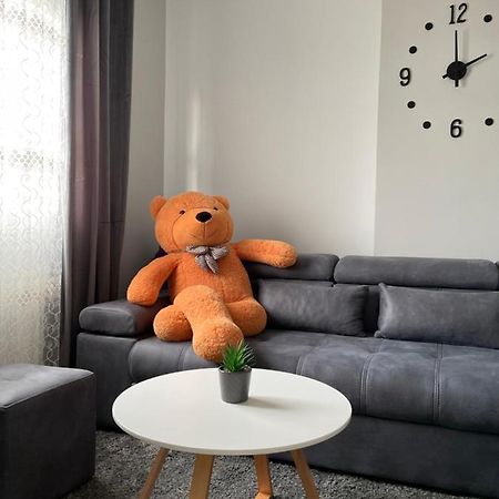 The Sunset Apartment Vlorë Εξωτερικό φωτογραφία